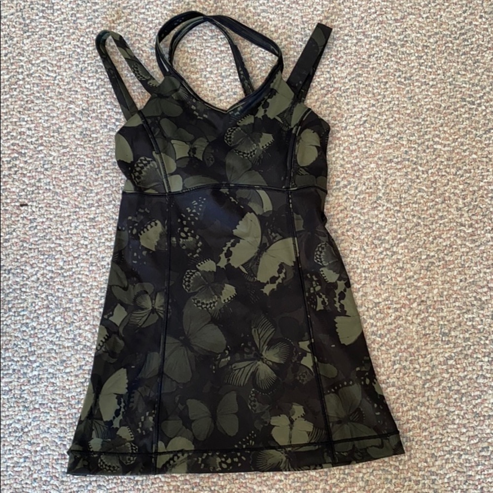 Camo Lulu lemon workout top